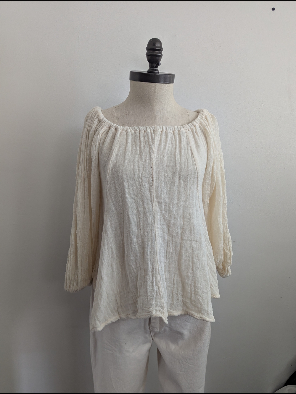 Jen's Pirate Booty Sea Gate Top In Natural - Off-Shoulder Cotton Gauze Top Ivory - Picture 3 of 12